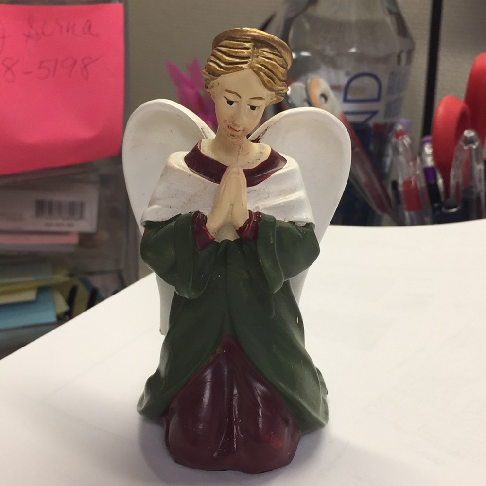 Meet your Posher, Elaine